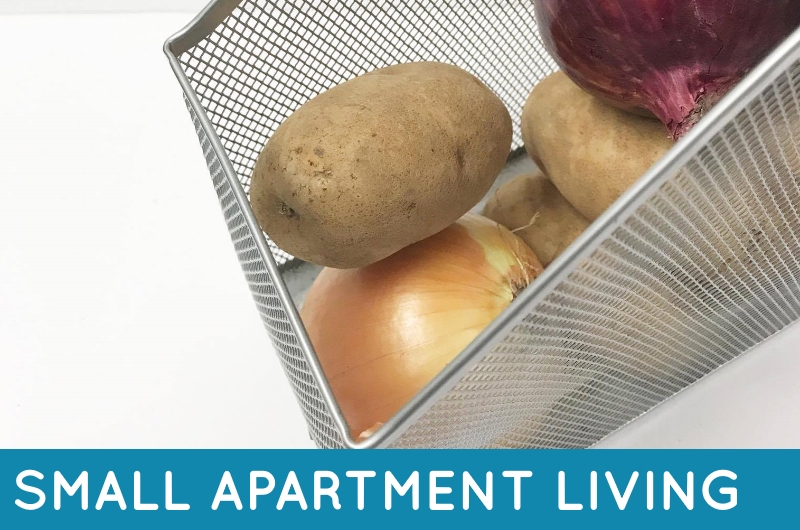 Check out these tips for organizing in small apartments. Small apartments can get messy quickly; these ideas will help you get organized in no time!