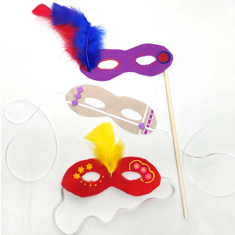 Decorate fabric masks for PUrim - I love this Purim craft because it can be done by little kids, big kids, preschoolers, teens and tweens, and even grown-ups! #purim #teencraft #Jewishcraft