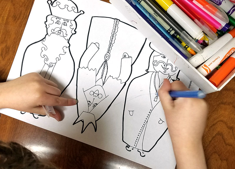 If you're looking for a great Purim activity for kids and families, thesea adorable Purim puppets are spot on! The free printable coloring pages for Purim are a paper craft to turn into puppets and are perfect for all ages. Enjoy! #purim #jewishcraft #jewish