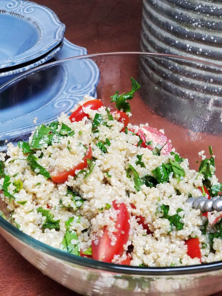 This quinoa tabbouleh salad recipe looks delish!