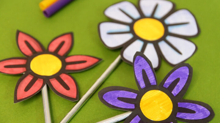 Shavuot Flowers – Color-in Flowers to Print and Craft