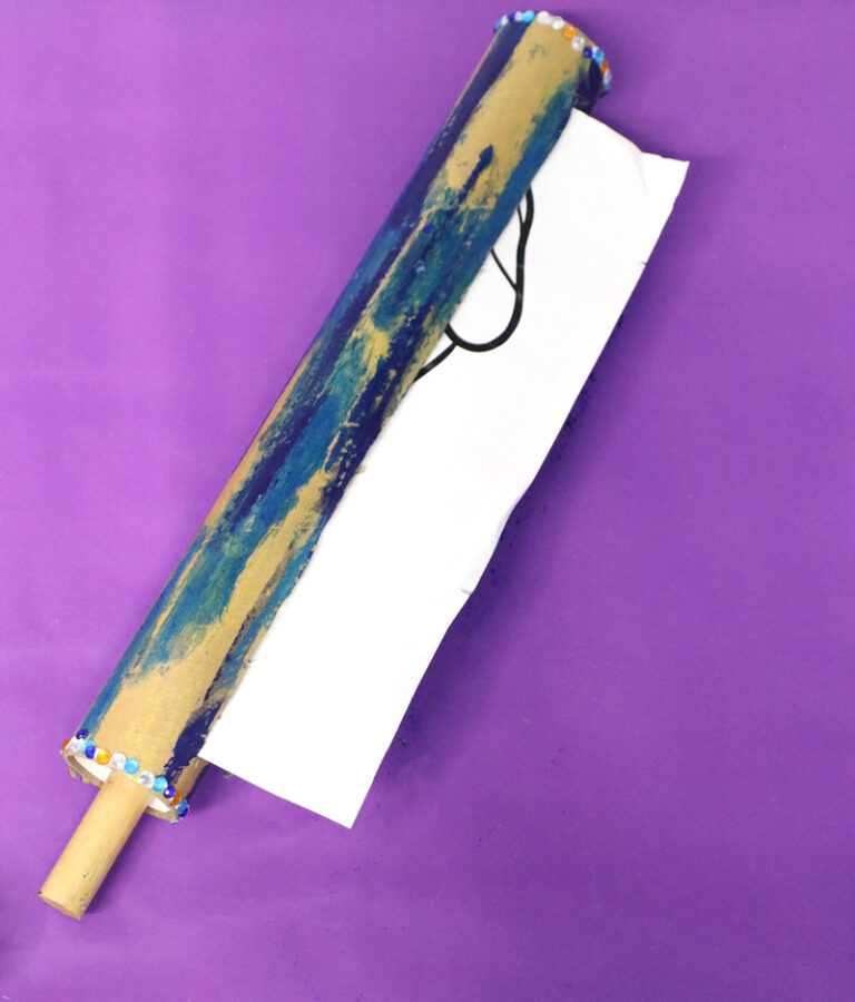 Megillah Craft for Kids - Jewish Moms &amp; Crafters