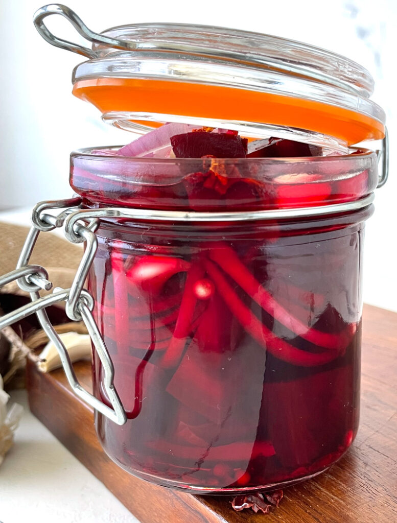 Quick Pickled Beets Recipe - Jewish Moms & Crafters