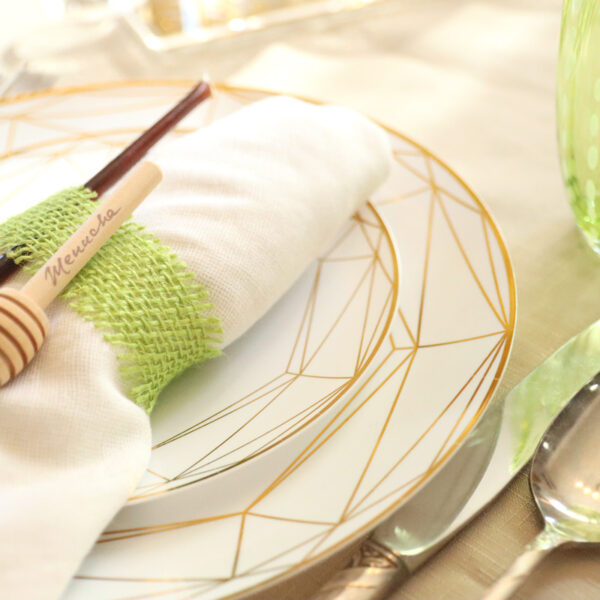 Rosh Hashanah Tablescape – Decor & Gift Ideas!