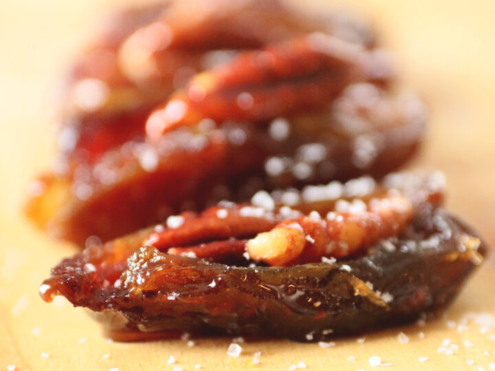 How to make stuffed dates with nuts