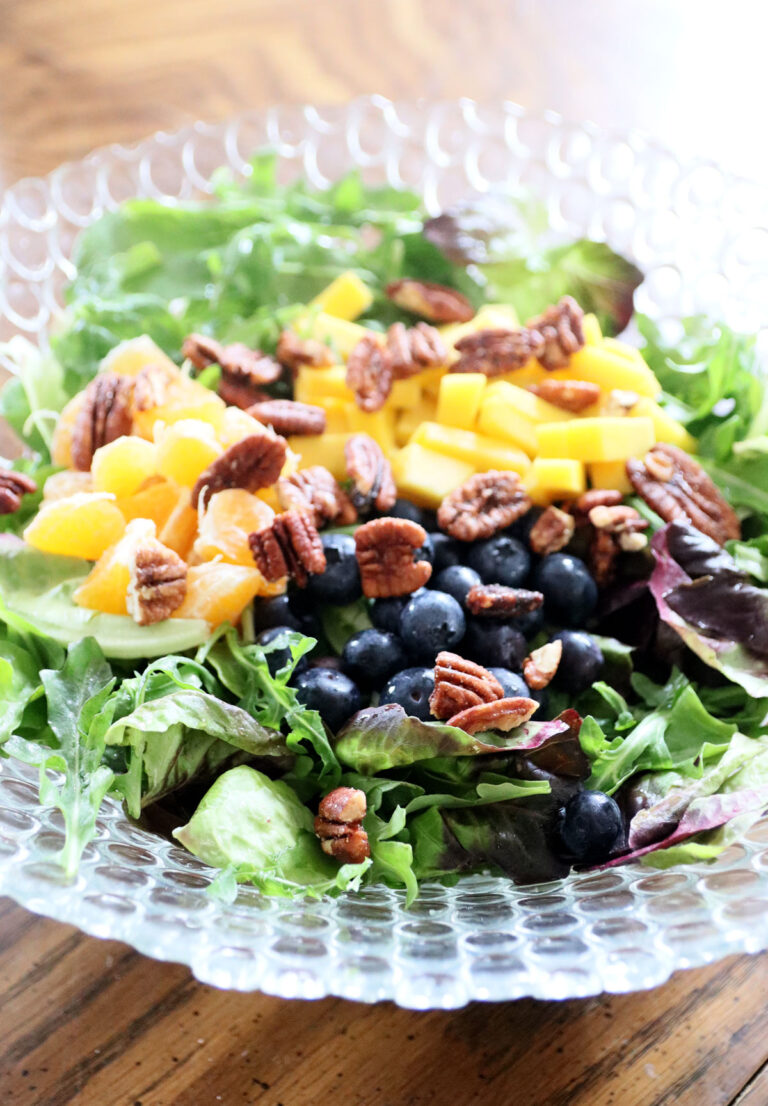 Mango and Blueberry Salad Recipe – A Fruity Green Summer Salad
