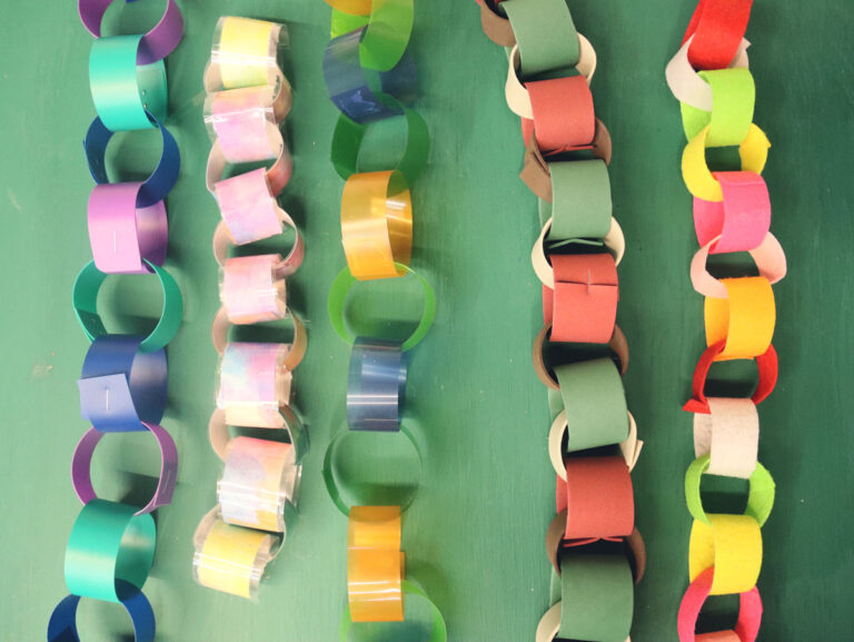 Sukkot Paper Chains – 5 Ideas for Waterproof Decorations